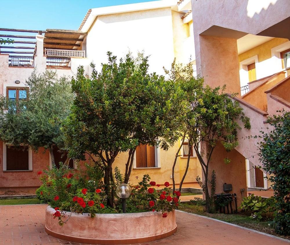 Residence Olimpo Santa Teresa Gallura Ngoại thất bức ảnh